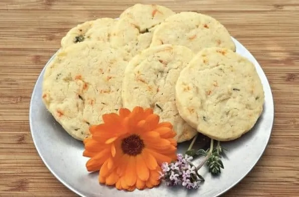 A plate of calendula shortbread cookies.