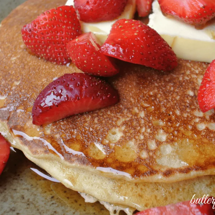 Perfectly Chewy Sourdough Pancakes