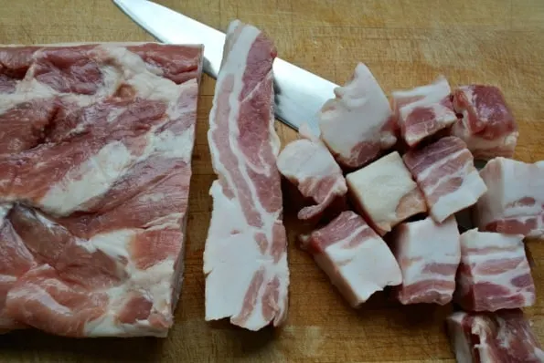 Uncooked cut pork belly.