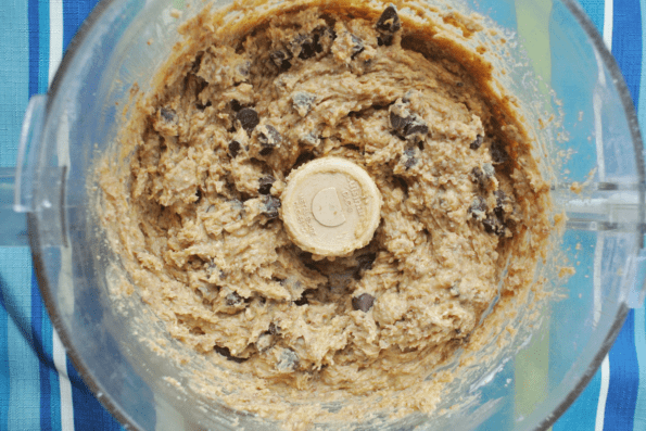 The finished cookie dough in the food processor.