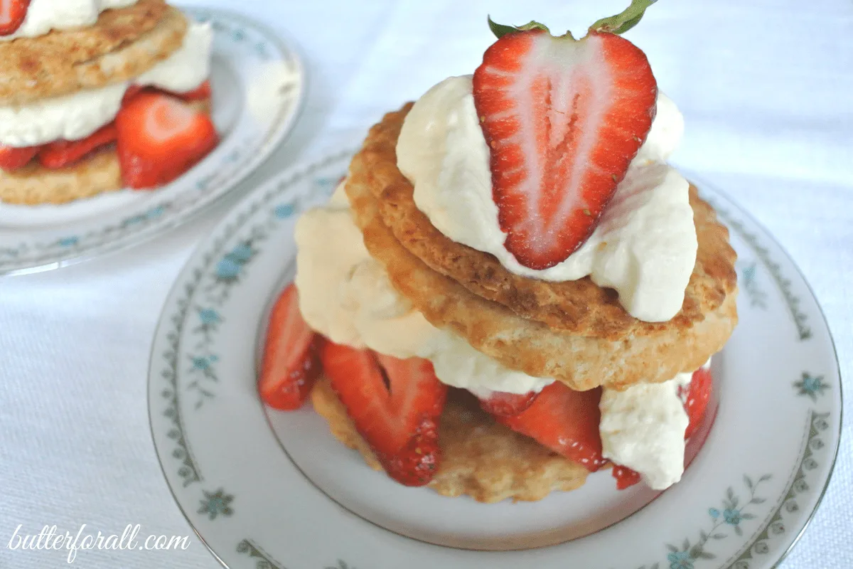 Sour Cream Shortcakes With Strawberries And Whipped Cream