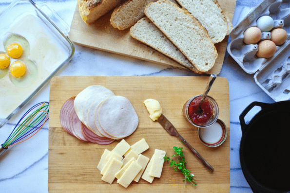 Ingredients for making a Monte Cristo.