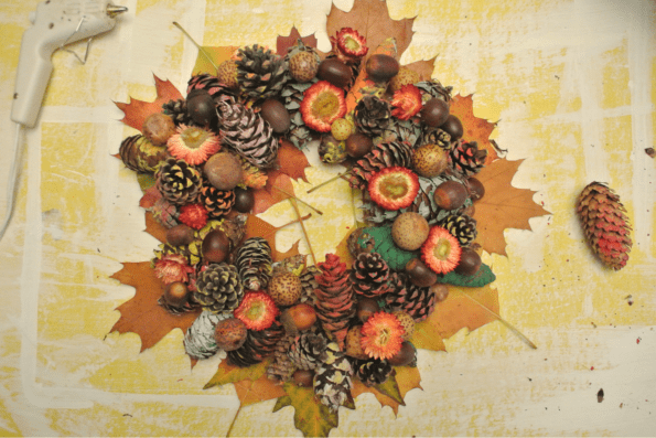 The completed wreath.