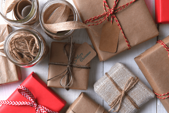 Get all my best eco friendly gift ideas for a green kitchen and home. From classic timeless gifts, traditional slow food cooking tools, to handmade healthy and beauty ideas.