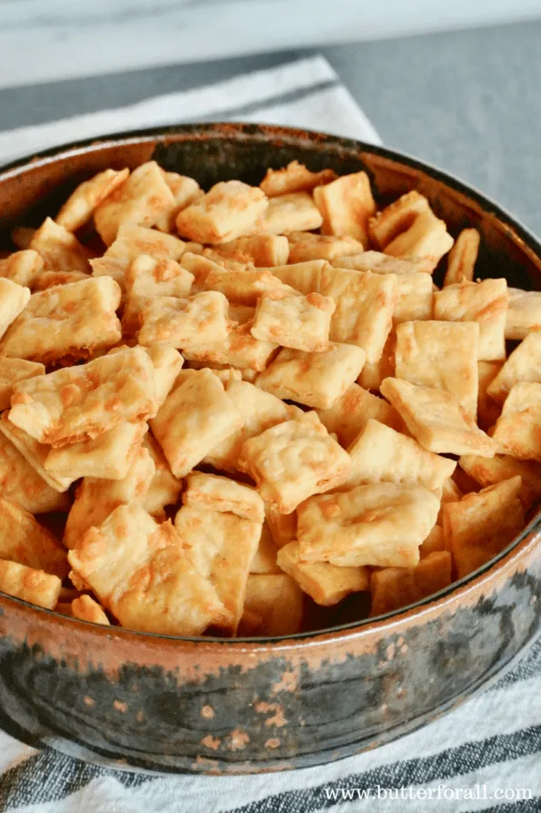 A bowl of sourdough cheddar crackers,