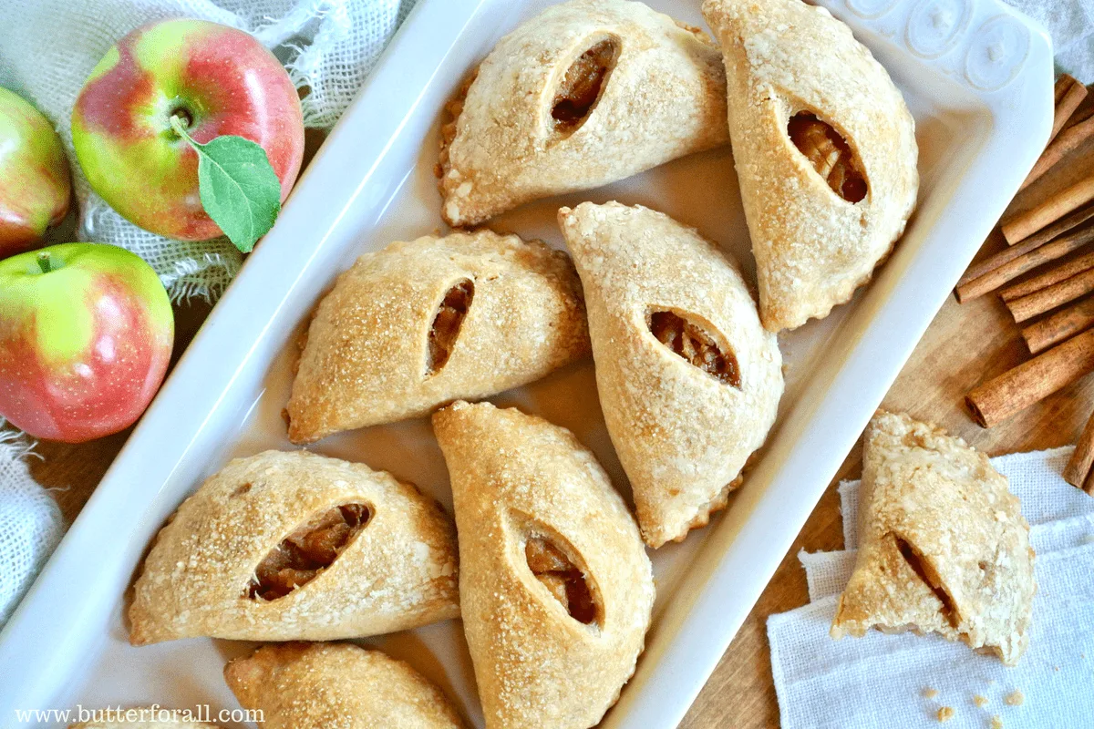 A plate full of Mini Maple Apple Pies