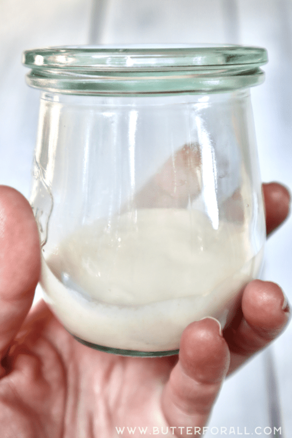 A Weck jar with 50 grams of sourdough starter.