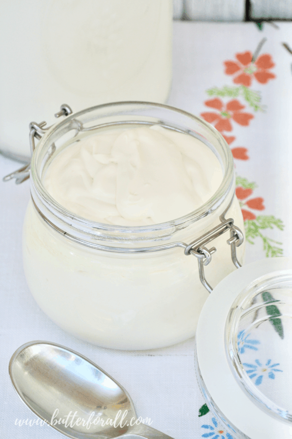 A jar of raw sour cream.